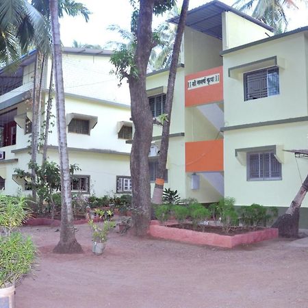 Hotel Anjali Lodge Mālvan Buitenkant foto