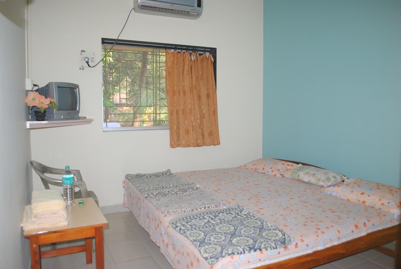 Hotel Anjali Lodge Mālvan Buitenkant foto